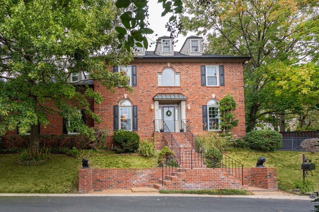 60 Ravenwood Hills Cir in Nashville, TN - Building Photo