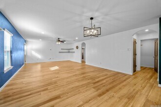 7319 Turnbow in San Antonio, TX - Building Photo - Building Photo
