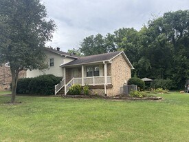 3929 Creekway Ct in Nashville, TN - Building Photo