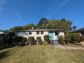 1801 Kennesaw Dr in Charlotte, NC - Building Photo