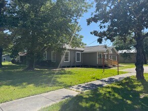20260 Iowa St in Livingston, LA - Building Photo - Building Photo