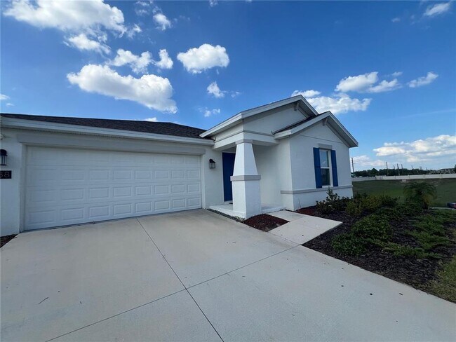 688 Silver Palm Dr in Haines City, FL - Building Photo - Building Photo