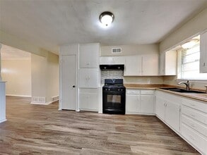 4427 Live Oak Dr in Mesquite, TX - Building Photo - Building Photo