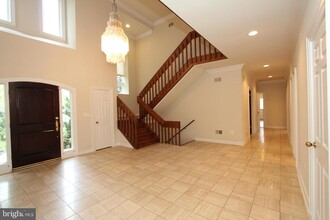 10208 Sorrel Ave in Potomac, MD - Building Photo - Building Photo