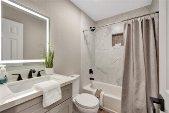 16634 Bougainvilla Ln in Friendswood, TX - Building Photo - Building Photo