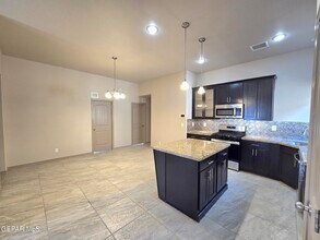 3857 Loma Cortez Dr in El Paso, TX - Building Photo - Building Photo