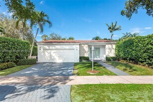 829 Malaga Ave in Coral Gables, FL - Building Photo