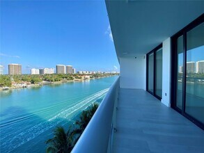 10201 E Bay Harbor Dr in Bay Harbor Islands, FL - Building Photo - Building Photo
