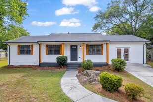 2657 John Petree Rd in Powder Springs, GA - Building Photo