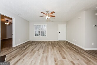 8198 Sterling Ln in Covington, GA - Building Photo - Building Photo