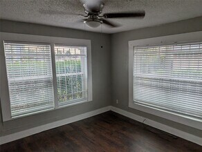 3203 Eastex Fwy in Houston, TX - Building Photo - Building Photo