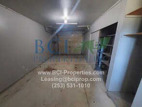 16907 6th Ave E in Spanaway, WA - Building Photo - Building Photo