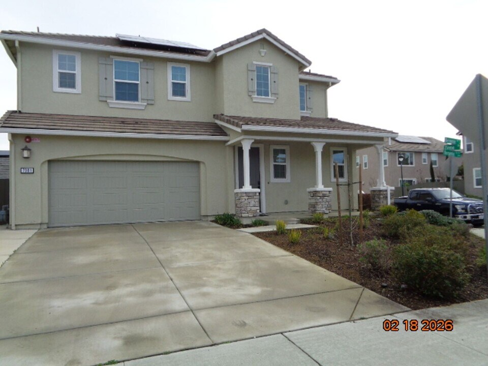 7001 Bergenia Ct in Vacaville, CA - Building Photo