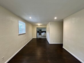 6429 Tuttle Ave in Norfolk, VA - Building Photo - Building Photo