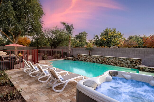 8429 W Northview Ave in Glendale, AZ - Building Photo - Building Photo