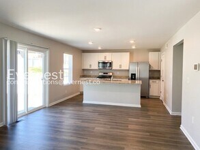 21 Valiant Ct in Fredericksburg, VA - Foto de edificio - Building Photo