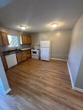 1004 Salisbury St in Kernersville, NC - Building Photo - Building Photo