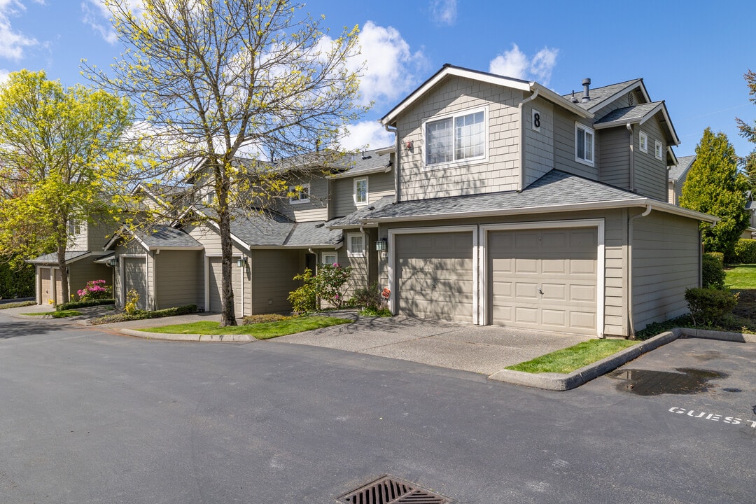 Somerset Park Condominiums in Everett, WA - Building Photo