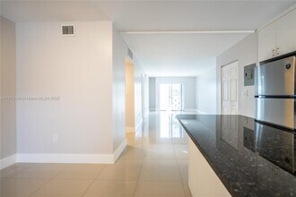 1986 Biarritz Dr in Miami Beach, FL - Building Photo - Building Photo