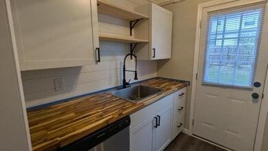105 Nesper Rd in Oak Ridge, TN - Building Photo - Building Photo