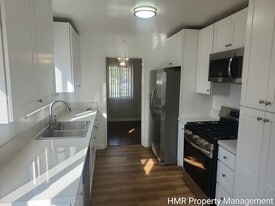 16523 Rosemary Dr in Fontana, CA - Building Photo