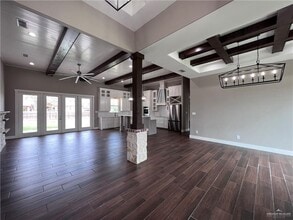5605 E Pecan Dr in Donna, TX - Building Photo - Building Photo