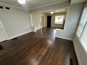 5626 Virginia Ave in Kansas City, MO - Building Photo - Building Photo