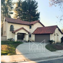 4175 Pinewood Lake Dr in Bakersfield, CA - Building Photo - Building Photo