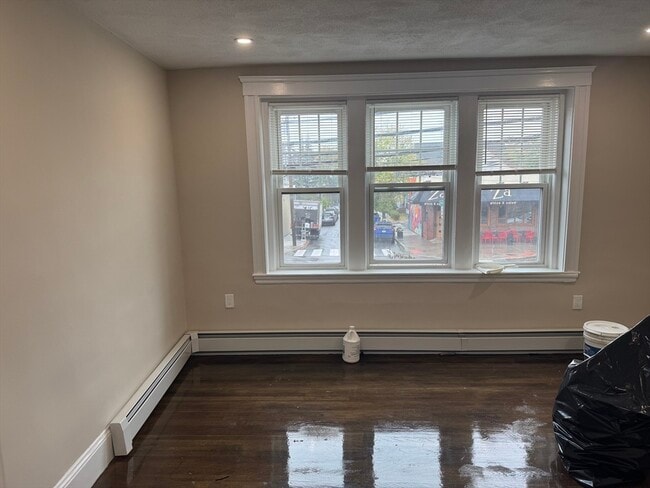 135 Massachusetts Ave in Arlington, MA - Building Photo - Building Photo