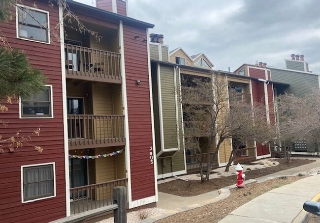 2805 Sundown Ln-Unit -111 in Boulder, CO - Building Photo - Building Photo