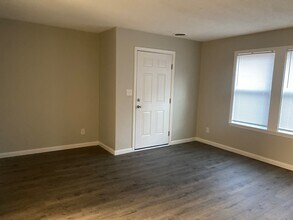 919 Rushmeade Rd, Unit L in Jackson, TN - Building Photo - Building Photo