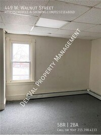 449 W Walnut St photo'