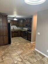 1614 College Street, Unit B in Webb City, MO - Building Photo - Building Photo