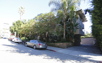 Fountain Avenue Apartments in West Hollywood, CA - Building Photo - Building Photo