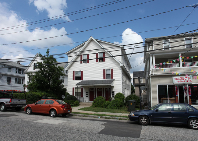 200 Montauk Ave in New London, CT - Foto de edificio - Building Photo