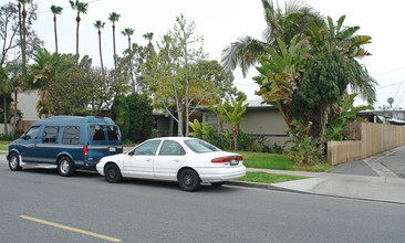 Lido Apartment Homes in Costa Mesa, CA - Building Photo - Building Photo