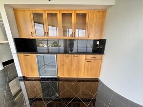 2025 Brickell Ave in Miami, FL - Building Photo - Building Photo