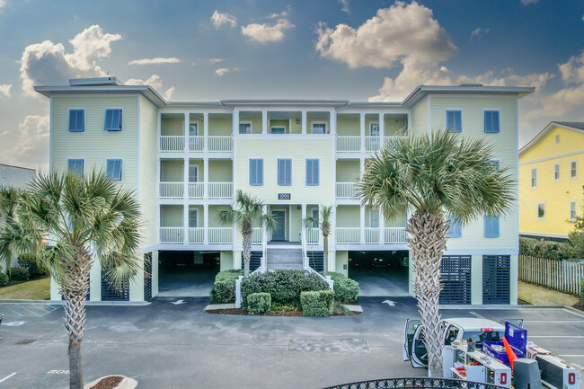 Dunescape Villas in Isle Of Palms, SC - Building Photo - Building Photo