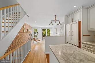 237 G St SW in Washington, DC - Building Photo - Building Photo