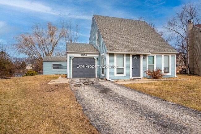 924 W 60th Pl in Merrillville, IN - Building Photo - Building Photo