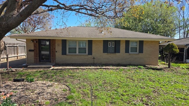 property at 2564 E Tiffin Ave