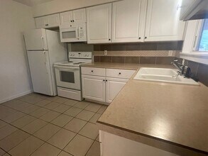 1619 W 5th Ave in Kennewick, WA - Building Photo - Building Photo