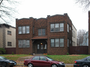 623-625 University Ave SE in Minneapolis, MN - Building Photo - Building Photo