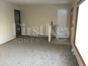 701 E 162nd Pl in South Holland, IL - Building Photo - Building Photo