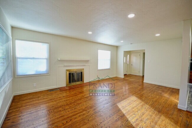 101 Reed Blvd in Mill Valley, CA - Building Photo - Building Photo