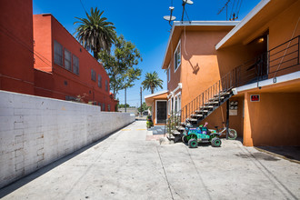 3126 Los Flores Blvd in Lynwood, CA - Building Photo - Other