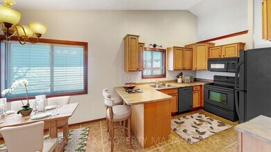 5500 W Bakker Park Dr in Sioux Falls, SD - Building Photo - Building Photo