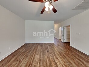 5028 Mountain Springs Rd in Nashville, TN - Building Photo - Building Photo
