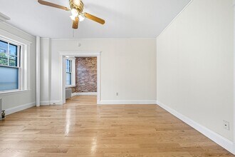 4 Crawford St in Cambridge, MA - Building Photo - Building Photo