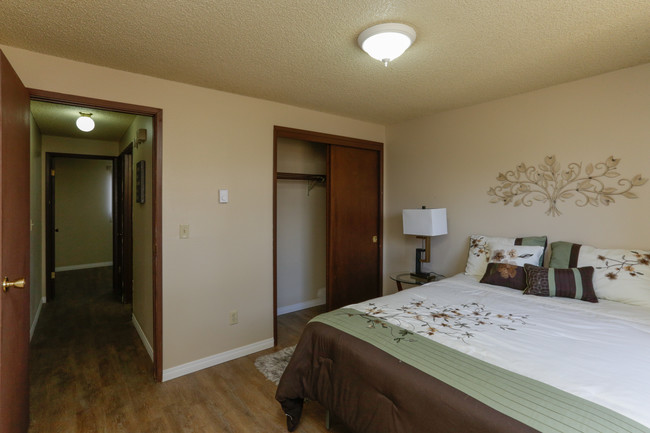 Willow Wood Village in Cheney, WA - Foto de edificio - Interior Photo